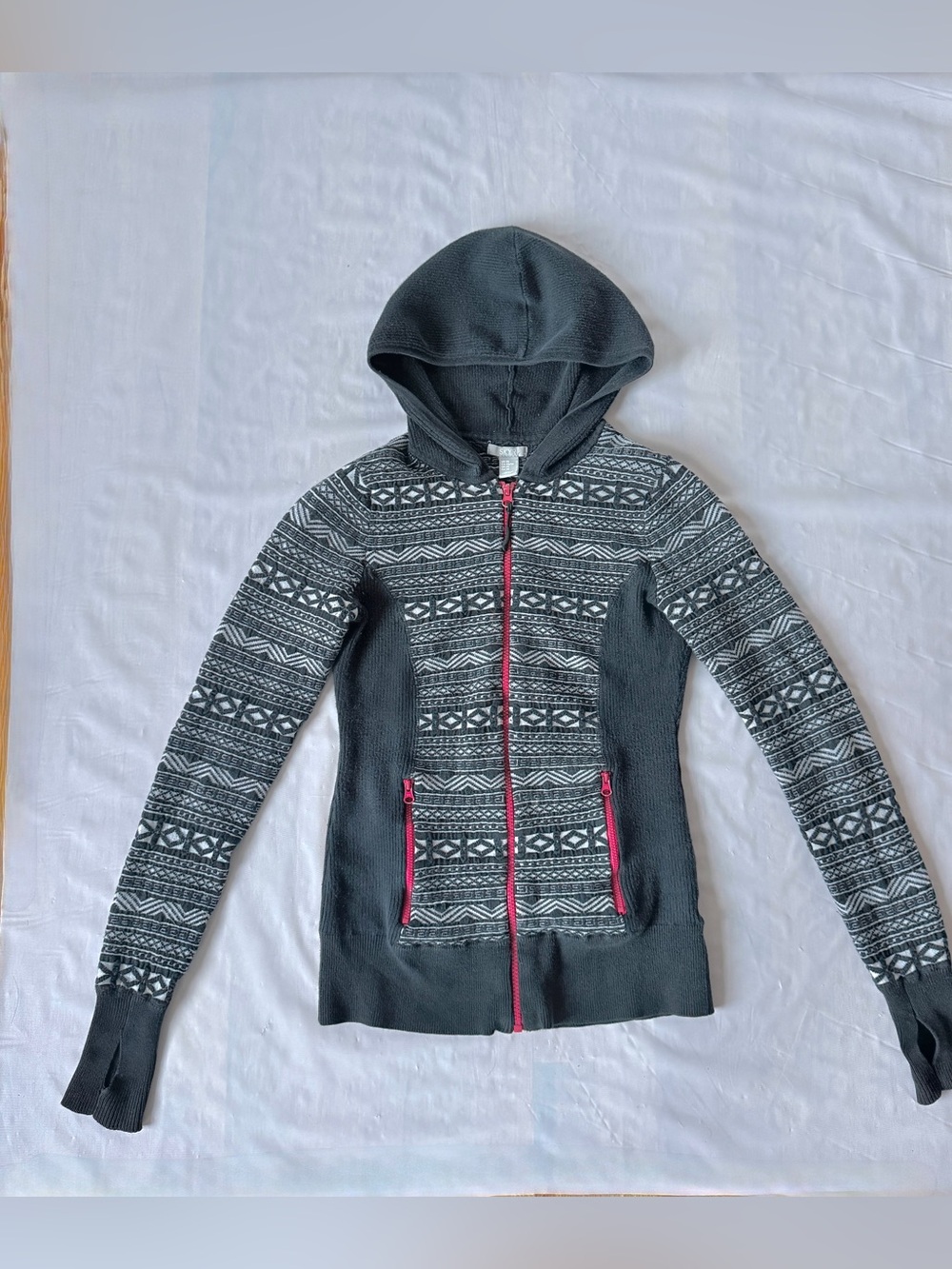 SKYR Gray white Geometric Print Athletic Zip Up sweater Hoodie Aztec Nordic XS